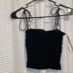 Fun going out black crop top.